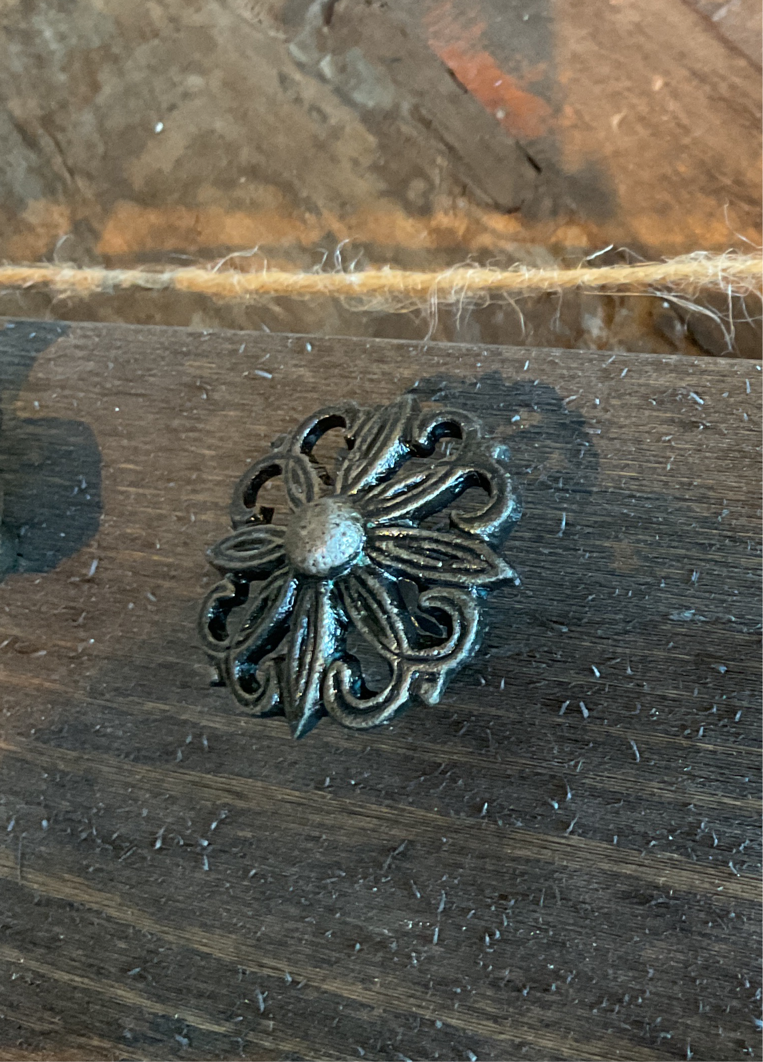 Knott Metall, Antikk - 4cm