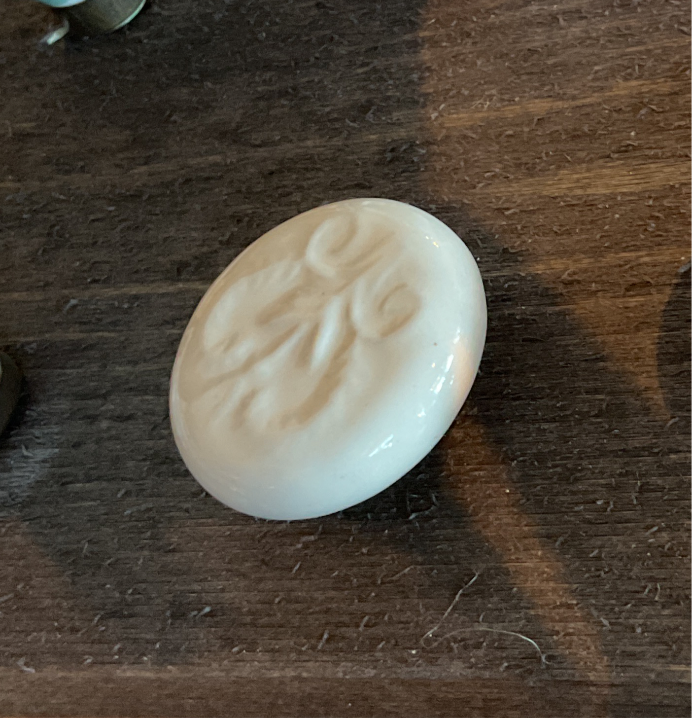 Knott, Krem Keramikk - 3,8cm