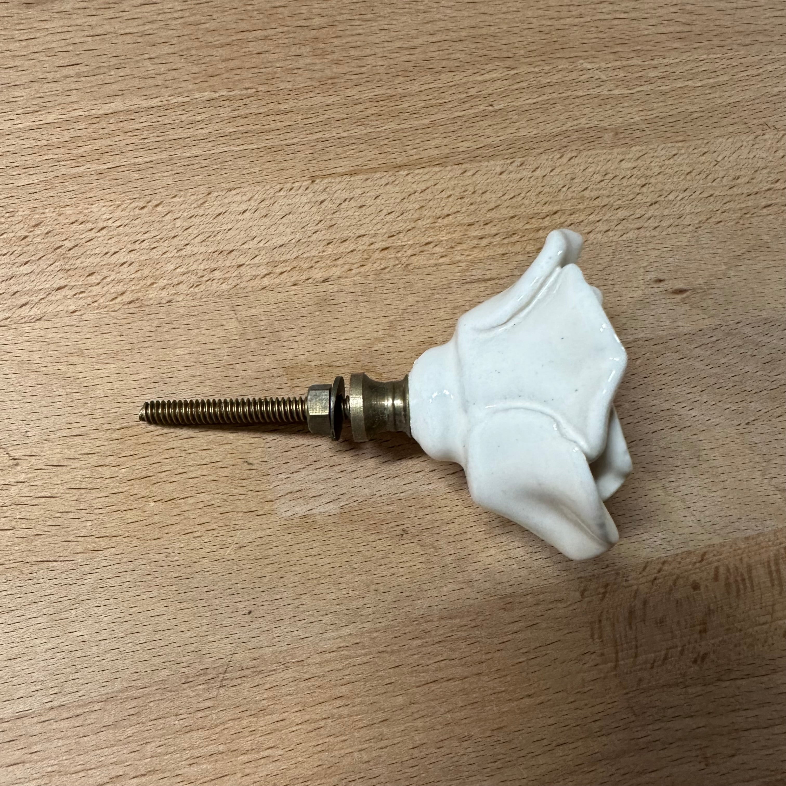 Knott, Krem Keramikk - 5,5cm