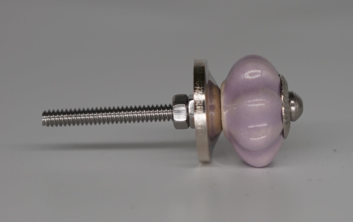 knott liten søt lilla rosa blomst formet