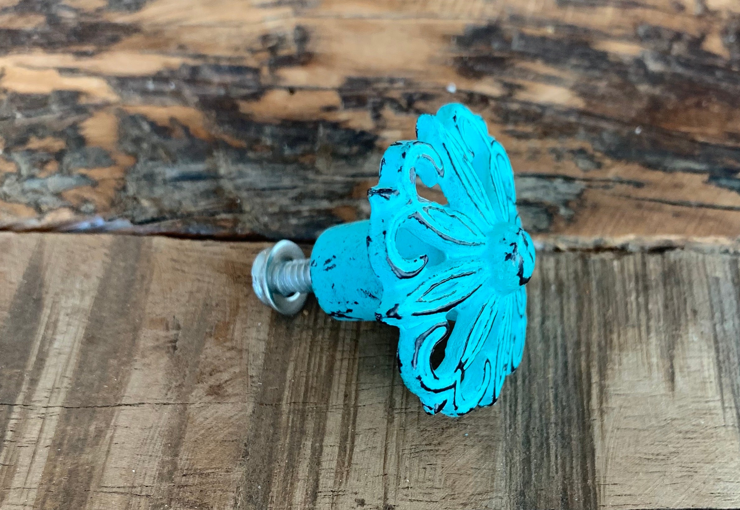 grønn turkis knott metall